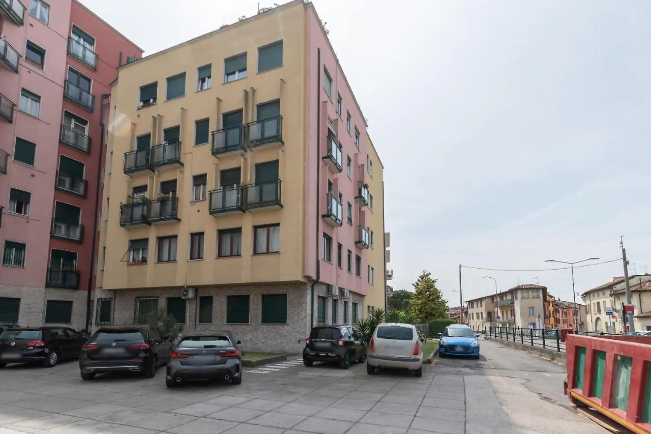 ברשה Appartamento Ospedale Civile 5 - F&L Apartment